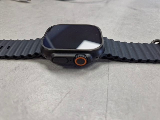 Apple Watch Ultra 3 2024 Titan Schwarz, 49 mm Gehäuse, Titan Ladegerät, 100% Akku | Zustand: Sehr Gut – Bild 3