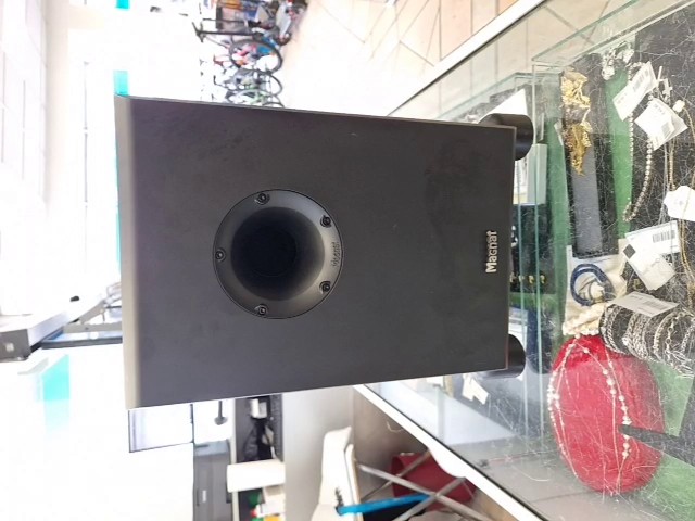 Magnat Betasub 20A Schwarz, Aktiver Heimkino-Subwoofer mit Bassreflex-System, 200-mm-Treiber und kraftvollen Bässen | Zustand: Sehr Gut