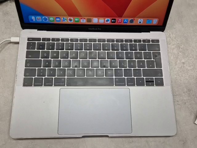 Apple MacBook Pro 13" (2017) i5 8GB Space Grau * Sehr Gut, 13,3" Retina Display, 2,3 GHz Dual-Core i5, 8 GB RAM, Intel Iris Plus Graphics | Zustand: Sehr Gut – Bild 2