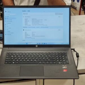 HP Laptop 17-cp1453ng Schwarz, AMD Ryzen 5 5625U, 512GB SSD, 8GB RAM, Win 11 Pro | Zustand: Sehr Gut