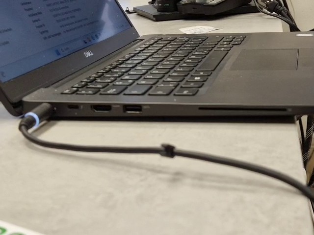 Dell Latitude 7400 i7-8665U 16GB 256GB SSD, Intel i7-8665U, 16GB RAM, 238GB SSD, Windows 11, inkl. Tasche Schwarz – Bild 2