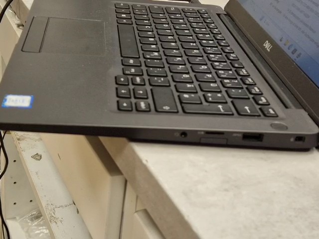 Dell Latitude 7400 i7-8665U 16GB 256GB SSD, Intel i7-8665U, 16GB RAM, 238GB SSD, Windows 11, inkl. Tasche Schwarz – Bild 3