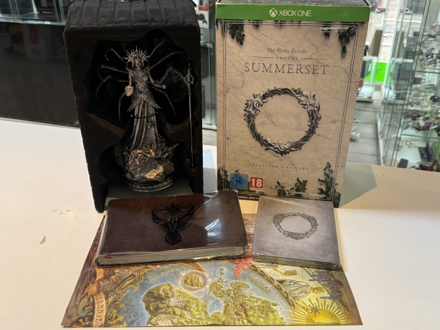 The Elder Scrolls Online Summerset Collectors Edition Mephala Figur Xbox One , Mephala-Figur, Steelbook, Journal, Karte, neu, Verpackung geöffnet | Zustand: Sehr Gut | Farbe: schwarz