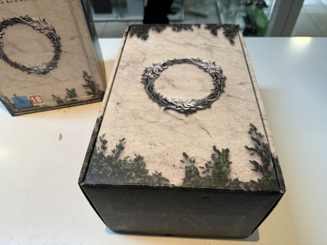 The Elder Scrolls Online Summerset Collectors Edition Mephala Figur Xbox One , Mephala-Figur, Steelbook, Journal, Karte, neu, Verpackung geöffnet | Zustand: Sehr Gut | Farbe: schwarz – Bild 6