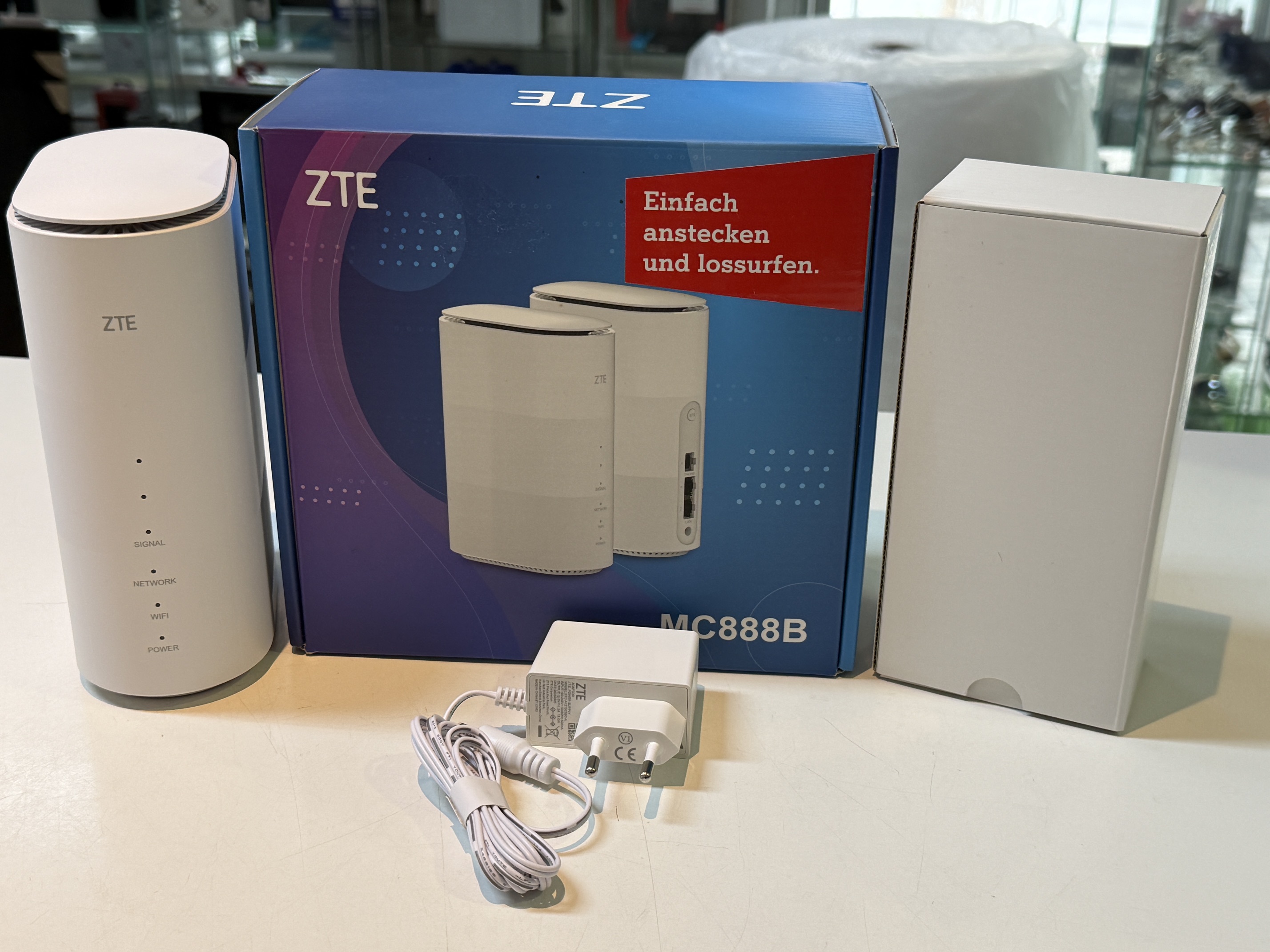 ZTE MC888B Weiß, 5G WLAN-Router, Unlocked, inkl. Originalverpackung und Ladegerät | Zustand: Wie Neu