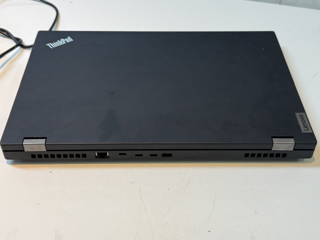 Lenovo ThinkPad P15 Gen 1 2020 Schwarz, Intel Core i7-10850H, 16GB RAM, 512GB SSD, Windows 11 Pro, 115 Ladezyklen, inkl. Original-Netzteil | Zustand: Gut – Bild 3