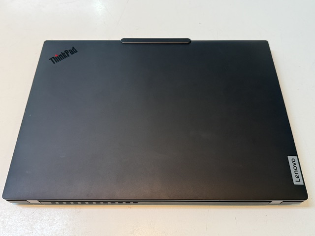 Lenovo ThinkPad T14 Gen 5 Schwarz , Intel Core Ultra 7 155U, 16GB RAM, 512GB SSD, Windows 11 Pro, Originales Ladegerät, Garantie bis November 2027, 21 Ladezyklen | Zustand: Sehr Gut – Bild 3