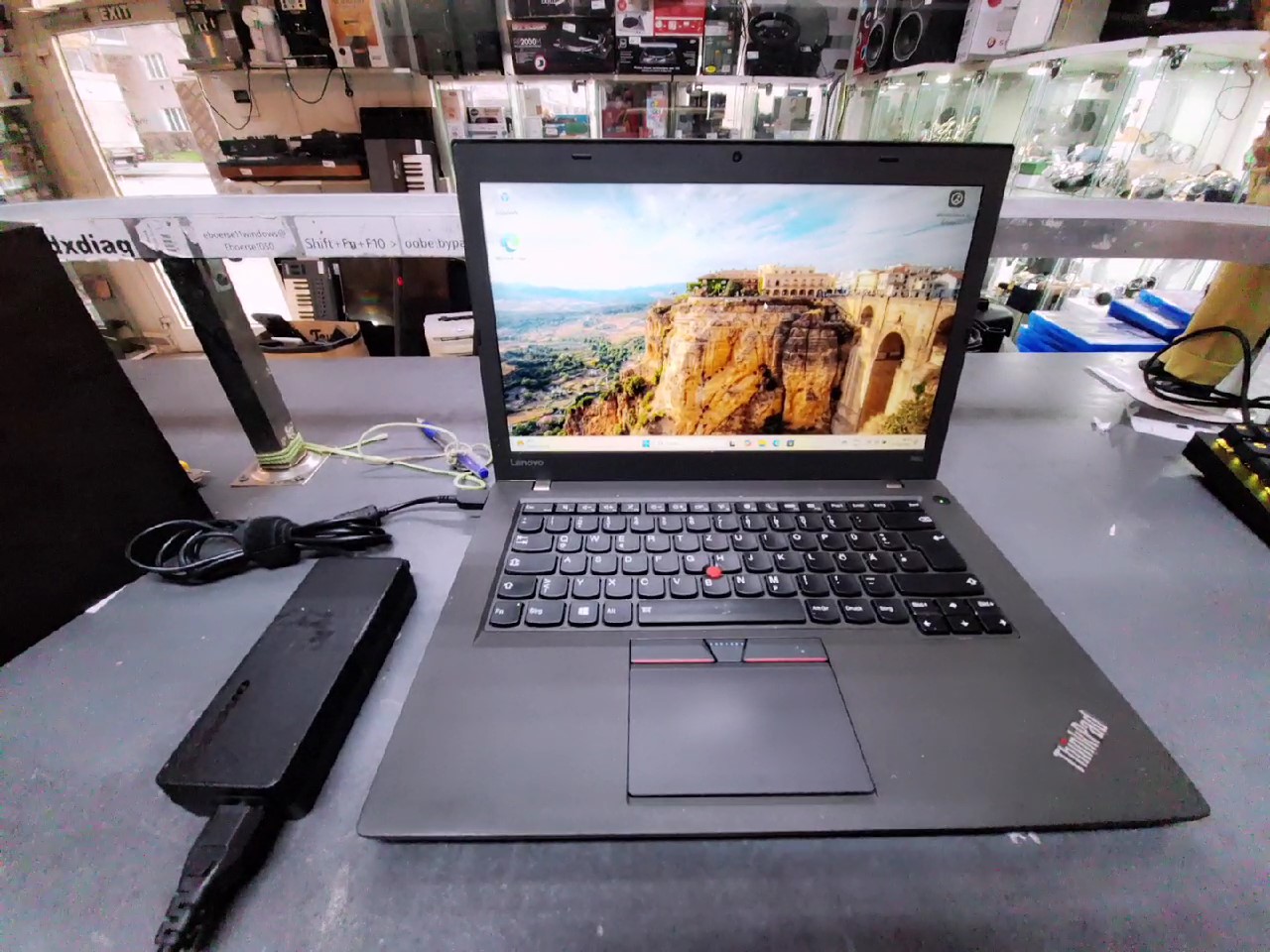 Lenovo ThinkPad T460 i5-6300U 8/128 LTE, Gebraucht, inkl. Ladegerät, mit LTE-Modul, normale Gebrauchsspuren. | Zustand: Gut – Bild 2