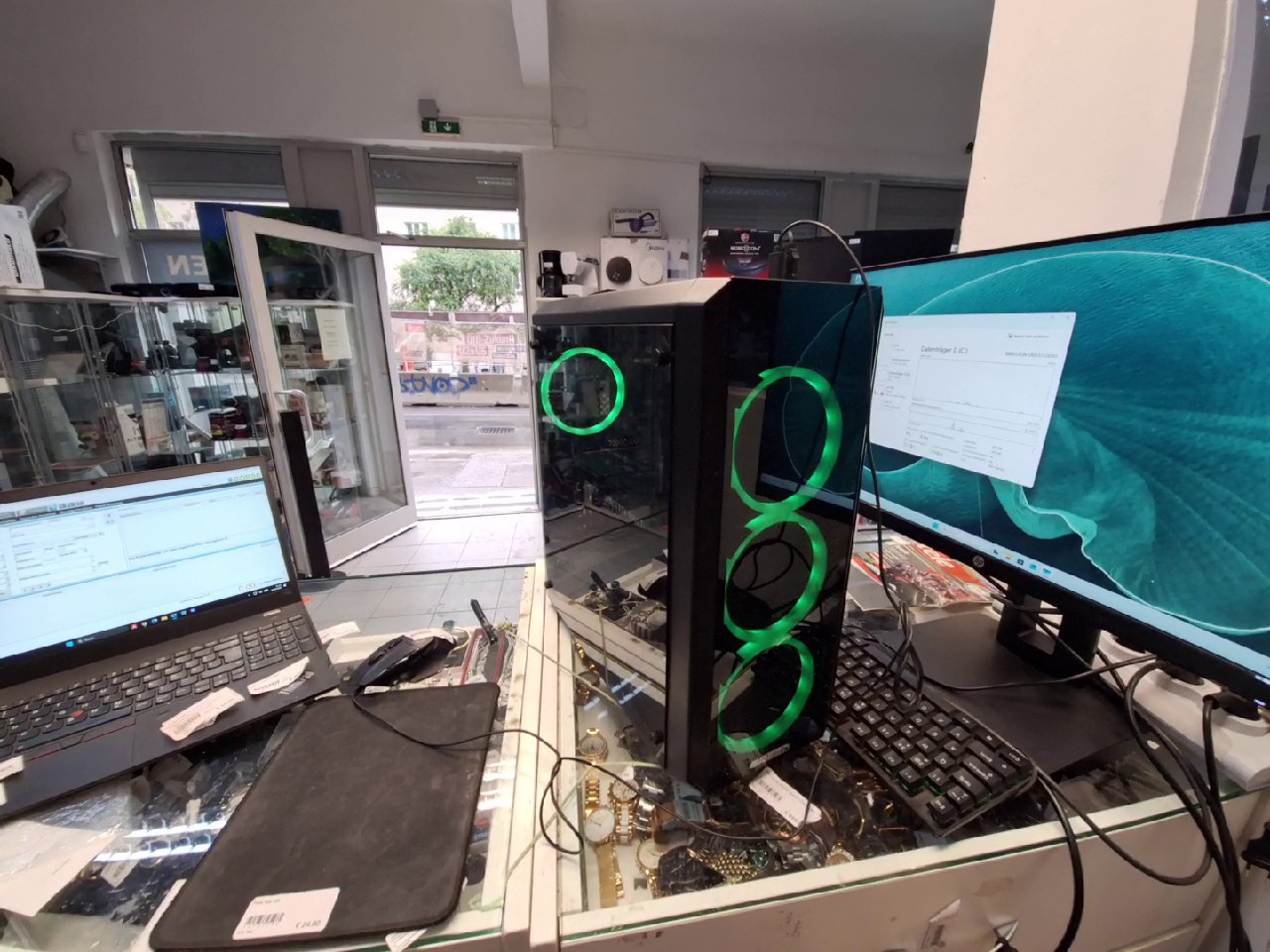 Gaming PC Greed MK2, Schwarz, AMD Ryzen 7 5700X, 32GB RAM, 1TB NVMe SSD, RTX 5060 Ti 16GB, Windows 11 Pro, RGB - WLAN | Zustand: Sehr Gut – Bild 3