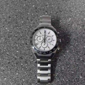 Salvatore Ferragamo SLX 43mm Silber Silber, Herren-Armbanduhr, Chronograph, Quarzwerk, EdelstahLadegerätehäuse und -armband, weißes Zifferblatt, Tachymeter-Lünette, Modell SFHR00420 | Zustand: Sehr Gut | Farbe: silber