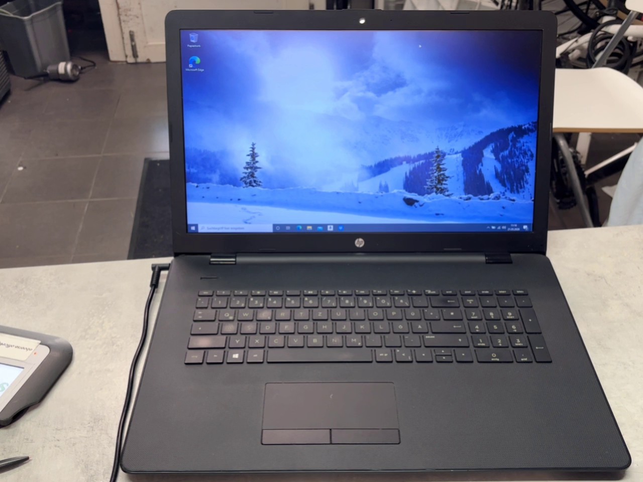 HP 17-ak089ng 17 Zoll Schwarz, AMD A9-9420, 8GB RAM, 1TB HDD, 17,3 Zoll Display, Windows Laptop | Zustand: In Ordnung