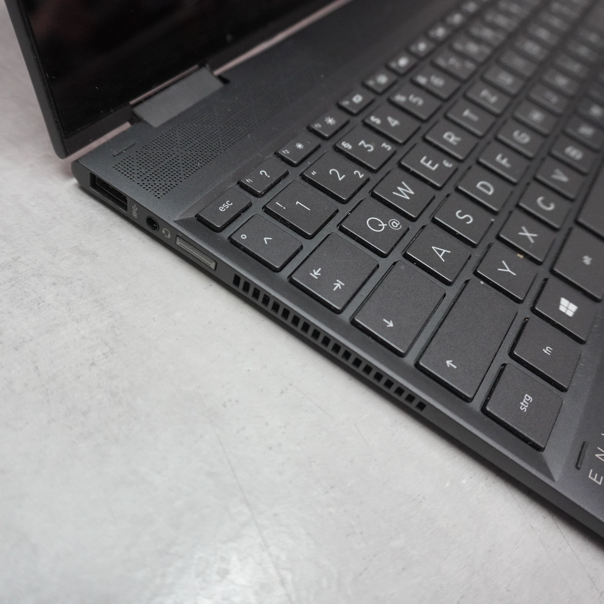 HP Envy x360 2019 Schwarz, AMD Ryzen 5 3500U, 8GB RAM, 512GB SSD, Ladegerät nicht original | Zustand: Gut – Bild 3