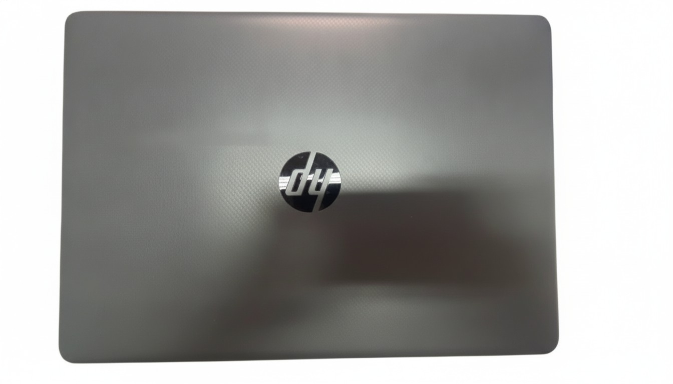 HP 250 G8 Grau, Intel Core i5-1135G7, 8GB RAM, 512GB SSD, Intel Iris Xe Graphics, schwarze Tasche | Zustand: Sehr Gut