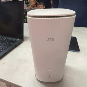 ZTE MC888A Ultra, Weiß, 5G WLAN-Router, Wi-Fi 6, Highspeed-Internet für Zuhause und Büro, weiß | Zustand: Gut