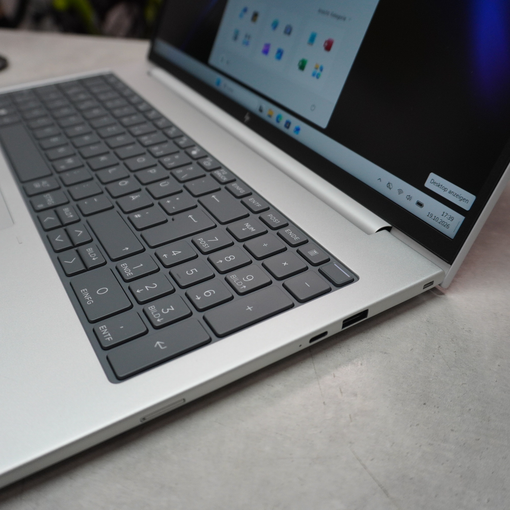 HP EliteBook 8 G2i 16 Ai Gletschersilber , Intel Core Ultra 7 365 , 32GB RAM, 512GB SSD, NPU, Windows 11 Pro | Zustand: Sehr Gut – Bild 4