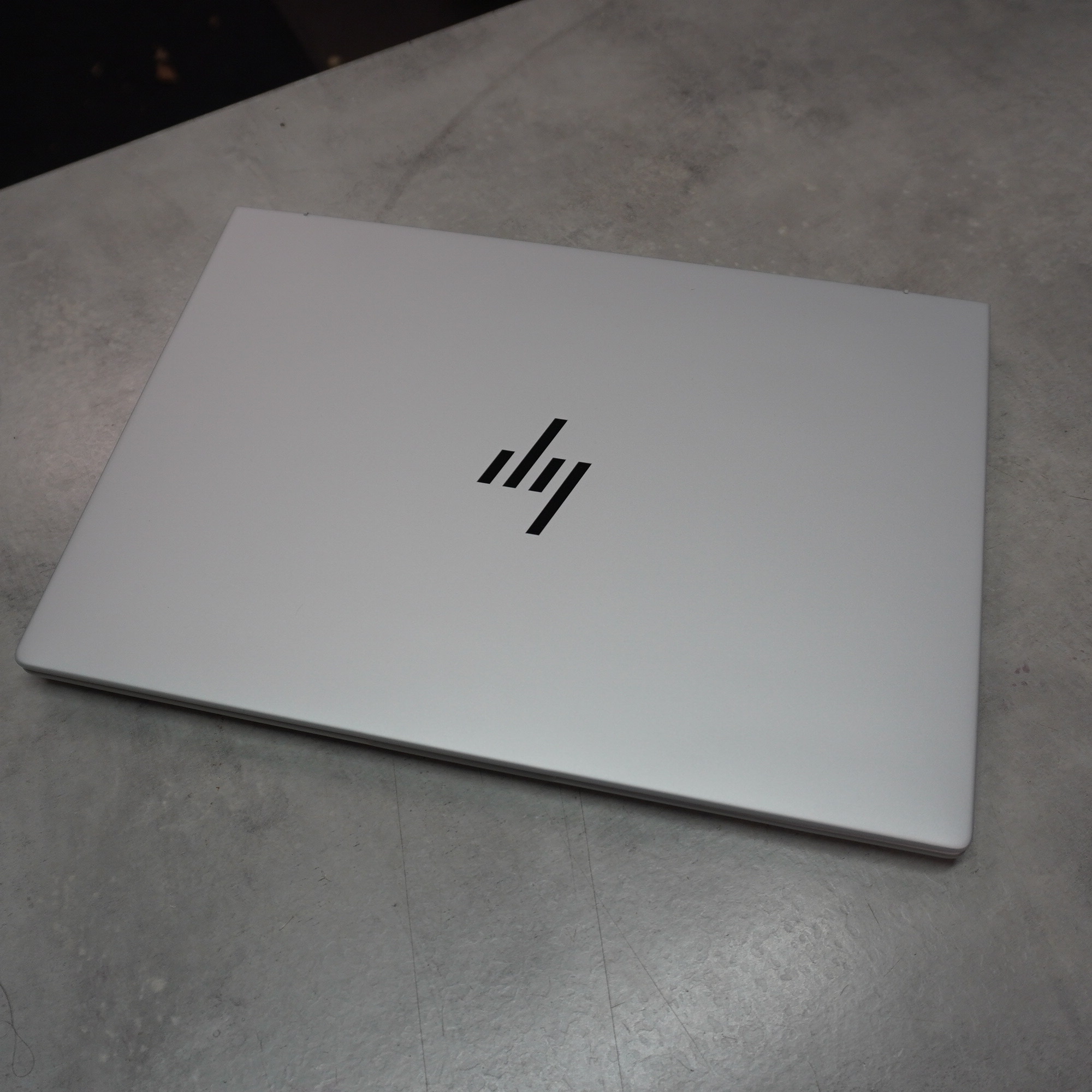 HP EliteBook 8 G2i 16 Ai Gletschersilber , Intel Core Ultra 7 365 , 32GB RAM, 512GB SSD, NPU, Windows 11 Pro | Zustand: Sehr Gut – Bild 5