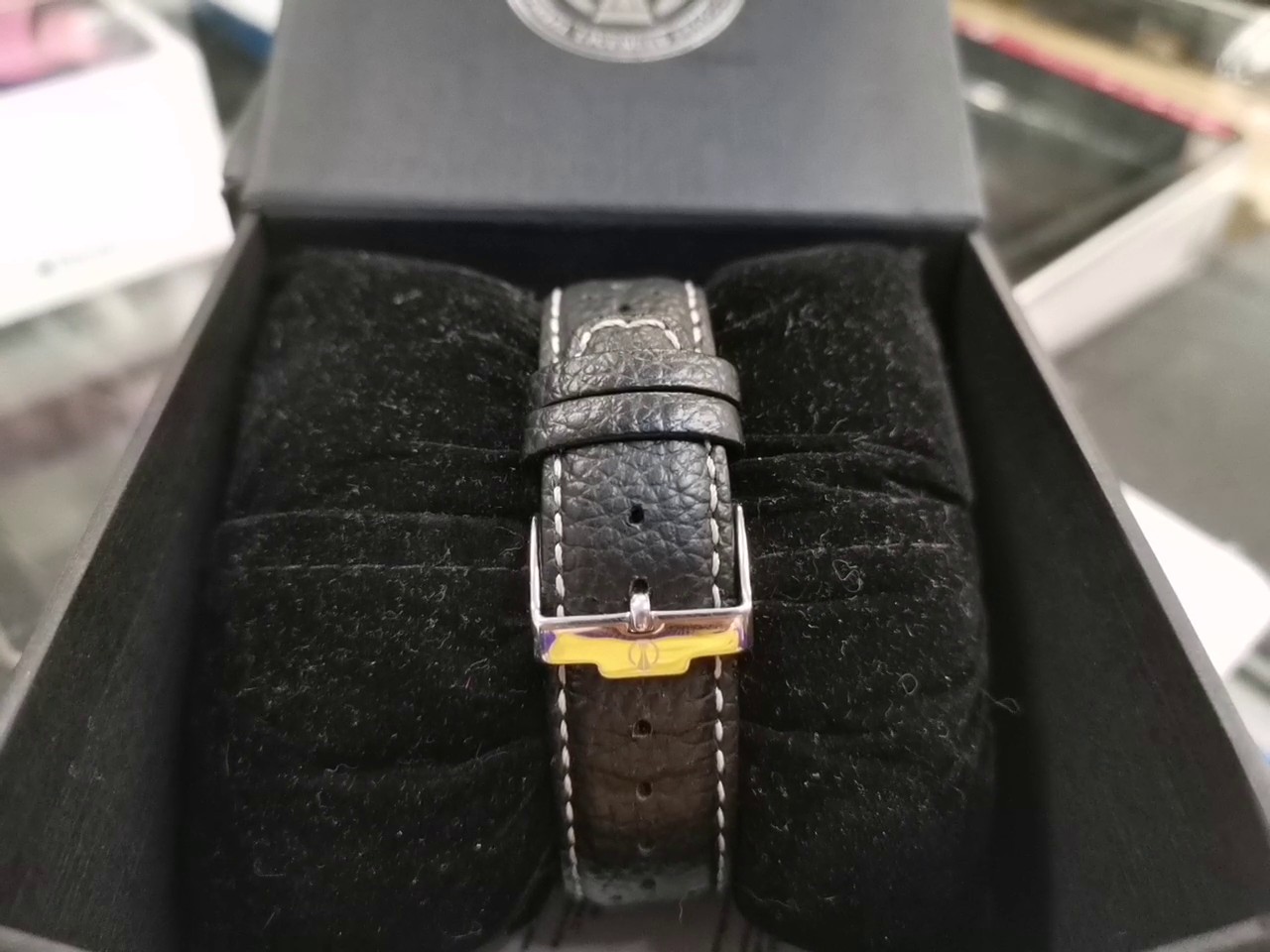 Jacques Lemans UEFA Europa League EL-102A Schwarz, Herrenchronograph aus Edelstahl, schwarzes Zifferblatt, Lederarmband, mit Verpackung | Zustand: Gut – Bild 2