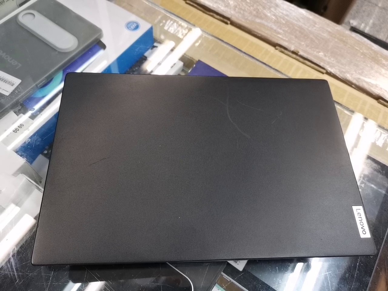Lenovo V14 G4 AMN Schwarz, AMD Ryzen 3 7320U, 8 GB RAM, 256 GB SSD, Windows 11 Pro Education, ohne Ladegerät | Zustand: In Ordnung – Bild 3