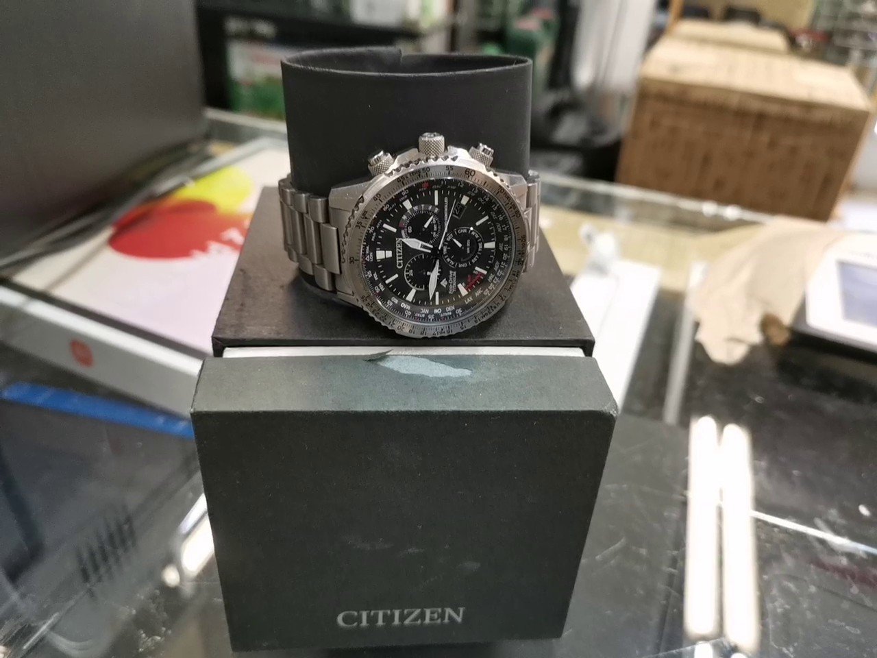 Citizen Eco-Drive Titanium Radio Controlled Sapphire, Herren-Armbanduhr, Funkuhr, Solar, Titan, inkl. OVP, Mit OVP | Zustand: Sehr Gut | Farbe: grau – Bild 2