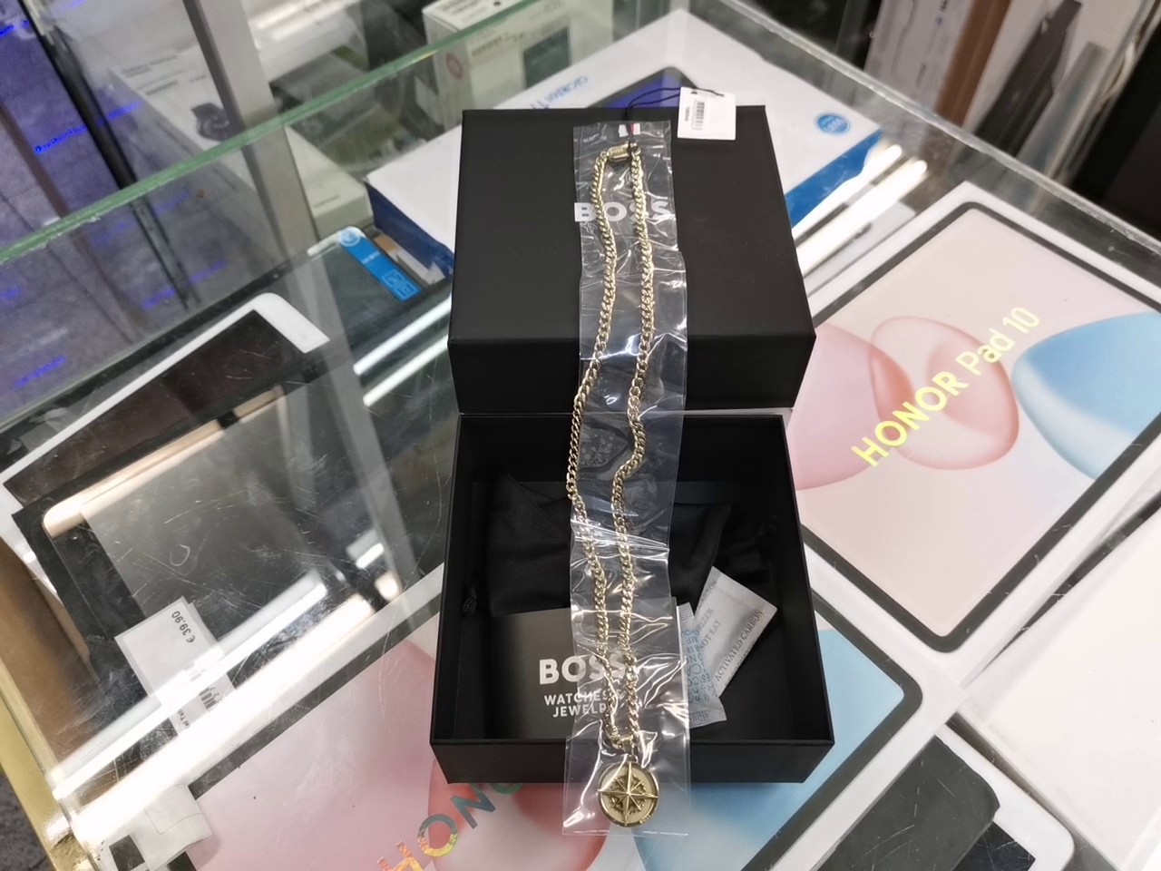Boss North 1580549 Gold, Herren Halskette mit Kompass Anhänger aus vergoldetem Edelstahl, OVP | Zustand: Neu