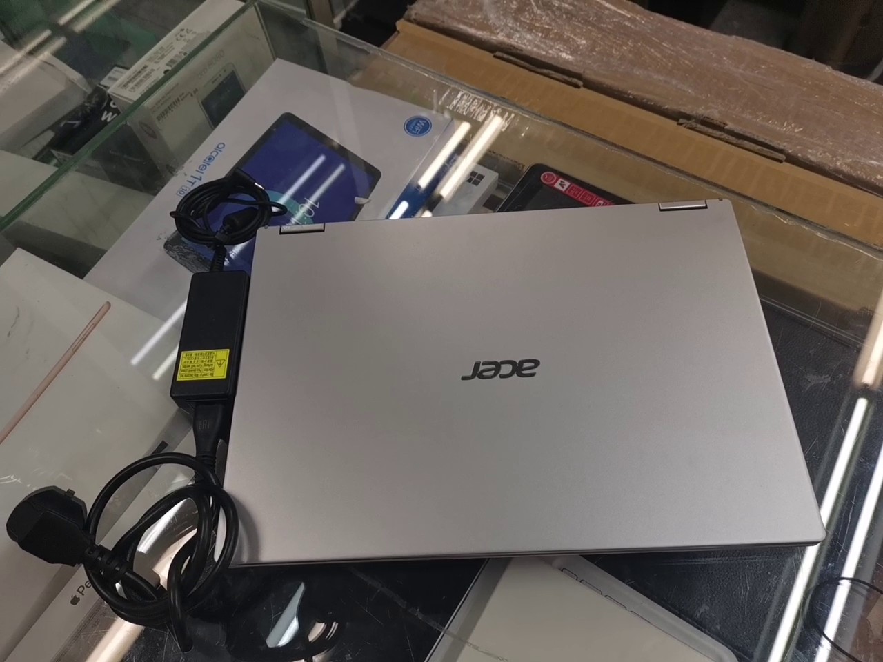 Acer Spin 1 SP114-31 Silber, 14 Zoll Full HD Touchscreen, Intel Celeron N5100, 4 GB RAM, 128 GB eMMC, Windows 11 Home, mit Netzteil | Zustand: Sehr Gut – Bild 6
