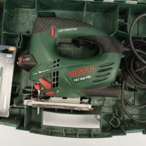 Bosch PST 900 PEL grün, Pendelhubstichsäge mit 620 W, Koffer, Zubehör, CutControl, Laser, LED-Licht und | Zustand: Sehr Gut