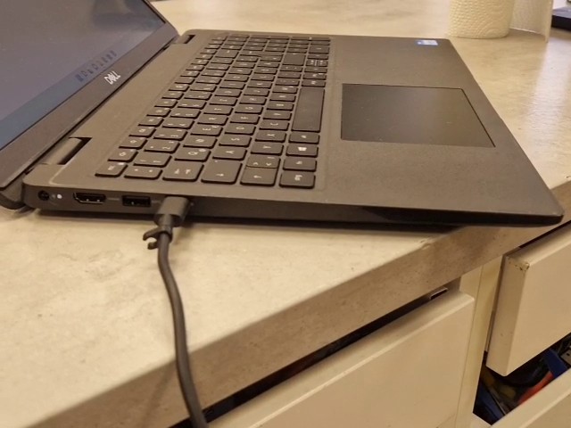 Dell Latitude 3520, i3-1115G4, 8GB RAM, Windows 11 Pro, Hülle Schwarz | Zustand: Gut – Bild 3