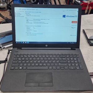 HP Notebook TPN-C130 Schwarz, AMD E2-9000e, 4 GB RAM, Win 10 Home, Netzteil, Tasche schwarz | Zustand: Sehr Gut