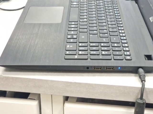 Acer Aspire 3 A315-31 N4200, Intel Pentium N4200, 4GB RAM, 128GB SSD, Win 10 Home | Zustand: Gut – Bild 4