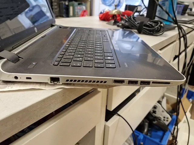 HP Notebook AMD E1-6010 4GB RAM 500GB HDD, AMD E1-6010 APU, 1.35 GHz, 4 GB RAM, ca. 500 GB Festplatte, Windows 10 Home | Zustand: Gut – Bild 3