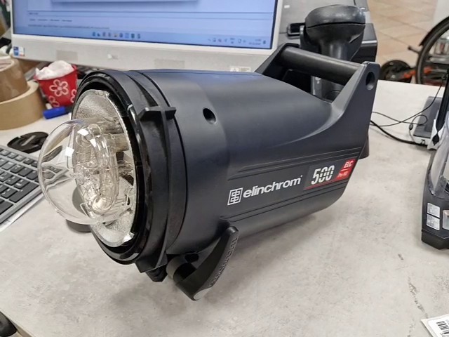 Elinchrom ELC Pro HD 500 Studioblitz, 500Ws, OLED-Display, inkl. Schutzkappe und Netzkabel | Zustand: Sehr Gut – Bild 4