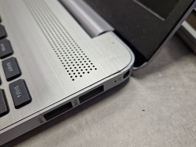 HP 250 g9, i5 1235U / 16gb RAM / 512 GB SSD / Mit Ladegerät | Zustand: Gut – Bild 3