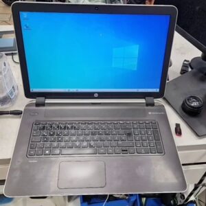 HP Pavilion Notebook, AMD A4-6210, 6 GB RAM, Windows 10 Home, Starke Abnutzung / Flecken lg | Zustand: Gut