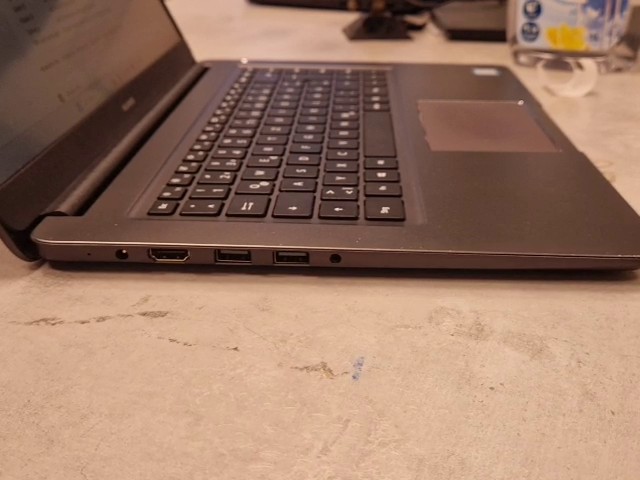 Huawei MateBook D MRC-W10, Intel i5-8250U, 8GB RAM, 238GB SSD, Windows | Zustand: Sehr Gut – Bild 2