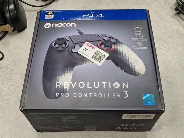 Nacon Revolution Pro Controller 3 PS4, Kabelgebundener Controller für PS4, inkl. Etui und Zubehör ovp | Zustand: Sehr Gut – Bild 2