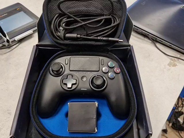 Nacon Revolution Pro Controller 3 PS4, Kabelgebundener Controller für PS4, inkl. Etui und Zubehör ovp | Zustand: Sehr Gut – Bild 3