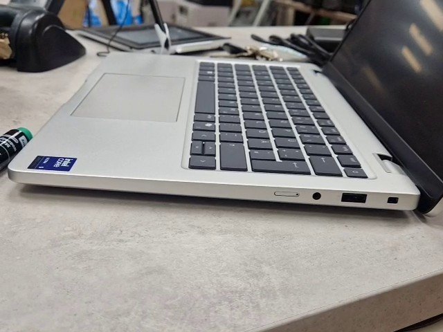 Dell Pro 14 Plus, Intel Core Ultra 5 236V, 16 GB RAM, 512 GB SSD, Intel Arc, Mit Netzteil | Zustand: Sehr Gut – Bild 5
