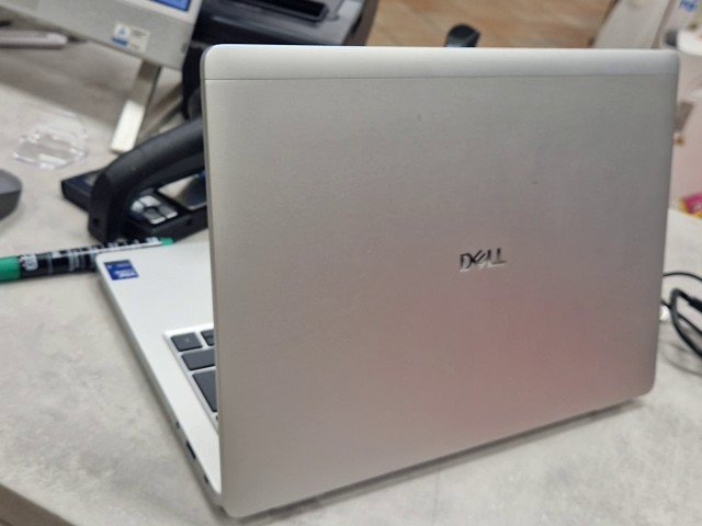 Dell Pro 14 Plus, Intel Core Ultra 5 236V, 16 GB RAM, 512 GB SSD, Intel Arc, Mit Netzteil | Zustand: Sehr Gut – Bild 6