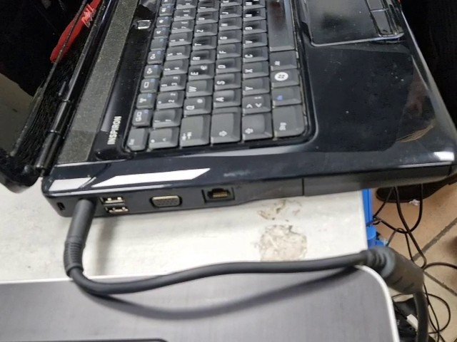 Dell Inspiron 1545 Jet Black, Intel Pentium Dual-Core T4400 2,20GHz, 4 GB RAM, 320 GB HDD, Win 10 Pro.akku | Zustand: In Ordnung – Bild 4