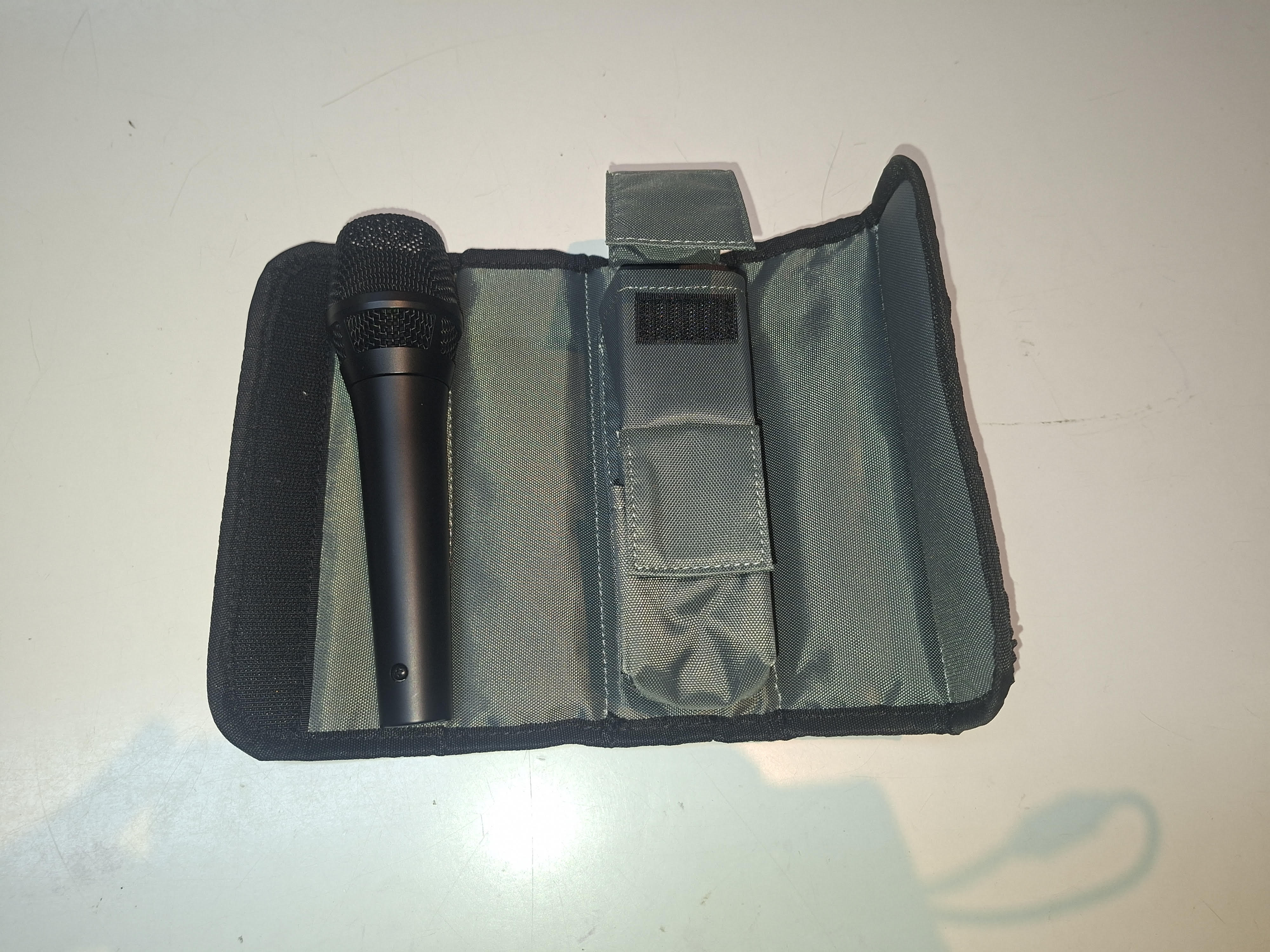 Neumann KMS 105 schwarz, Kondensator-Gesangsmikrofon mit Supernierencharakteristik, inklusive praktischer Tasche | Zustand: Sehr Gut
