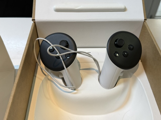 Meta Quest 3 512GB Weiß , All-in-One VR-Headset mit Touch Plus Controllern, 4K+ Infinite Display und Snapdragon XR2 Gen 2 | Zustand: Sehr Gut – Bild 4