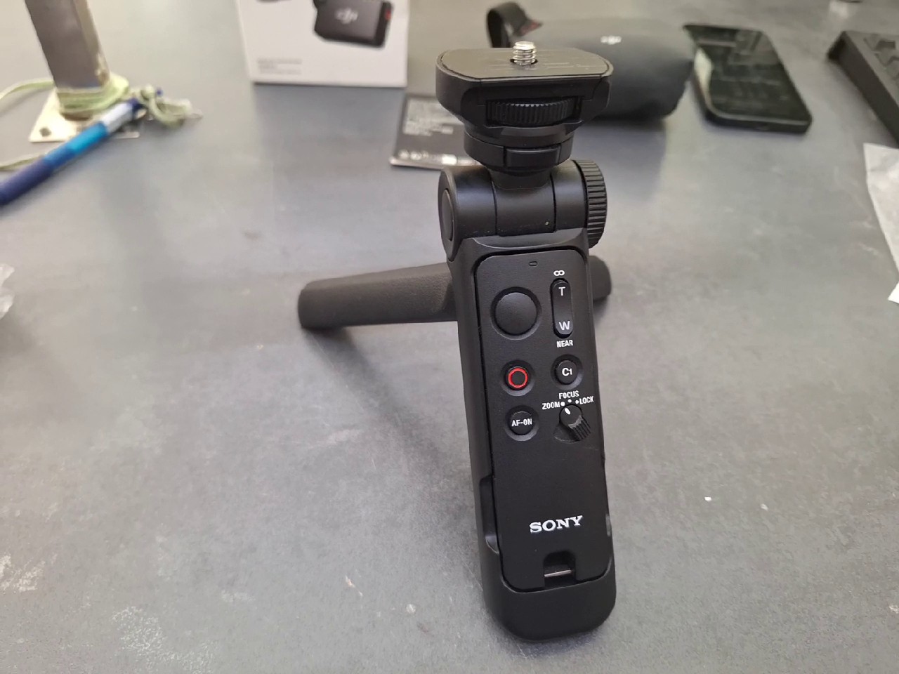 Sony GP-VPT3 Aufnahmehandgriff Schwarz, Kabelloser Aufnahmehandgriff mit Bluetooth-Fernbedienung | Zustand: Sehr Gut – Bild 2