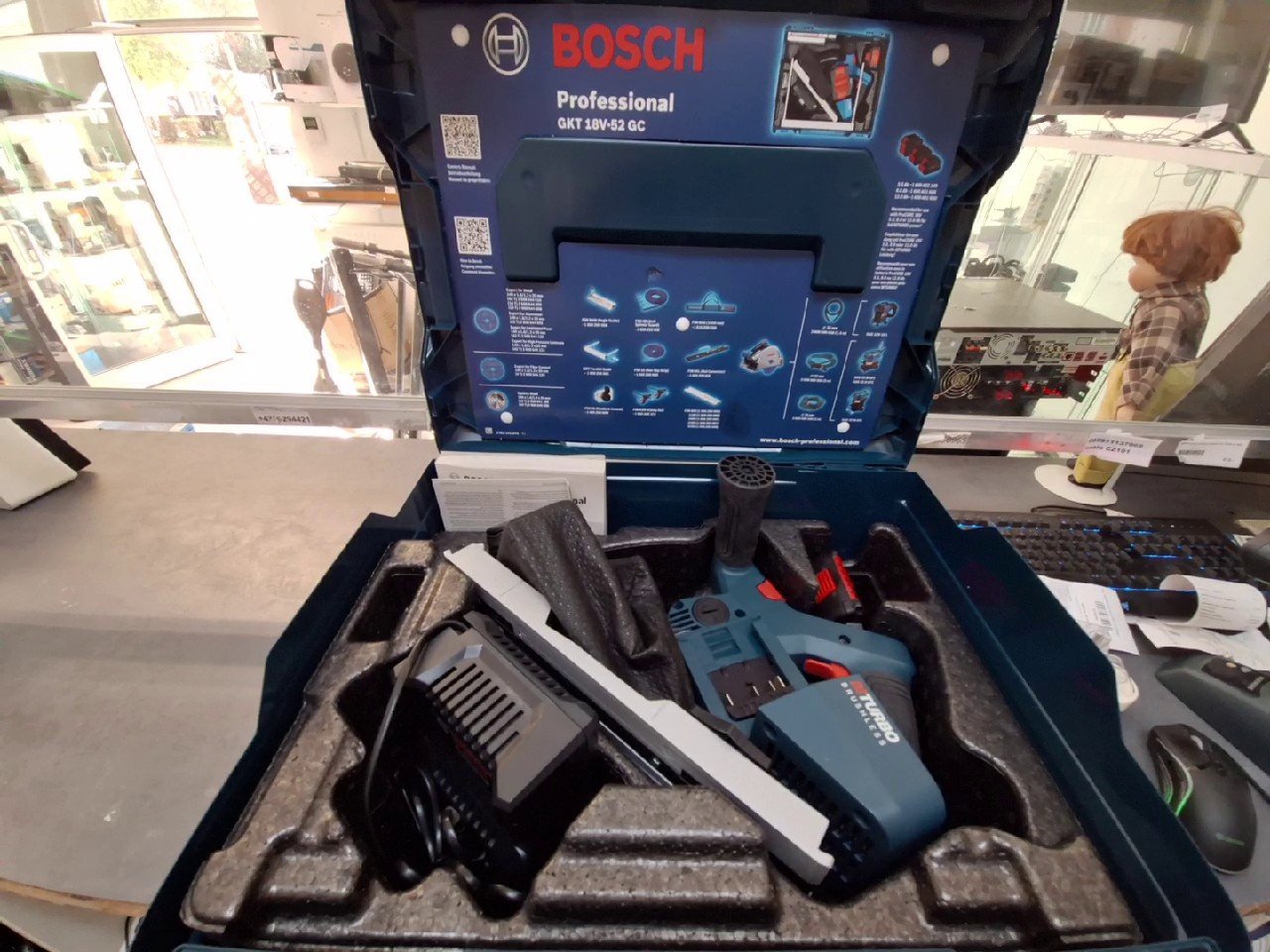 Bosch Professional GKT 18V-52 GC Akku-Tauchsäge, 18V, BITURBO Brushless, 1620 Watt äquivalent, L-BOXX, mit 1 Akku 2 A und Lg, | Zustand: Wie Neu – Bild 5